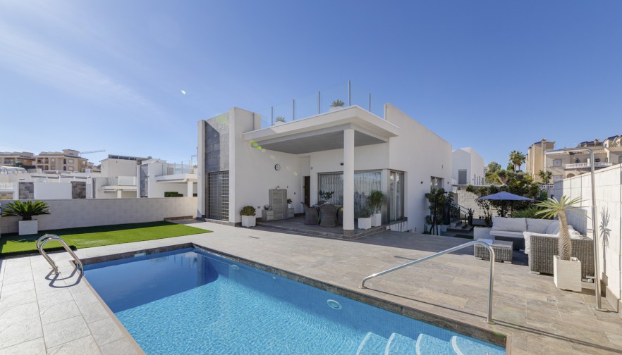 Villa - Pre-owned - Orihuela Costa - Villamartín