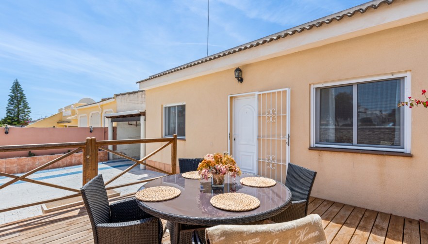 Villa - Pre-owned - Torrevieja - Torrevieja