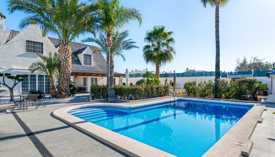 Villa - Reventa - San Juan Alicante - Frank Espinós