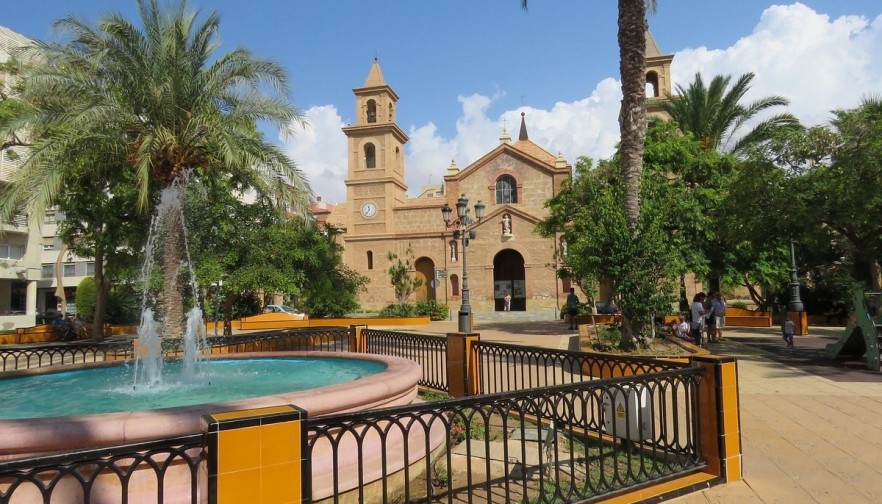 Rynek pierwotny - Willa - Torrevieja - Lago jardin