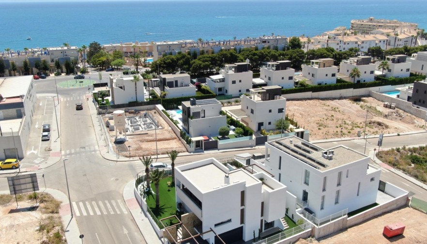 Nueva construcción  - Villa - Orihuela Costa - Campoamor