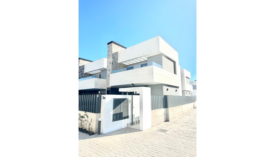 Reventa - Villa - Los Alcázares - Santa Rosalía