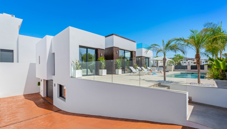 Pre-owned - Villa - El Campello - El Amerador