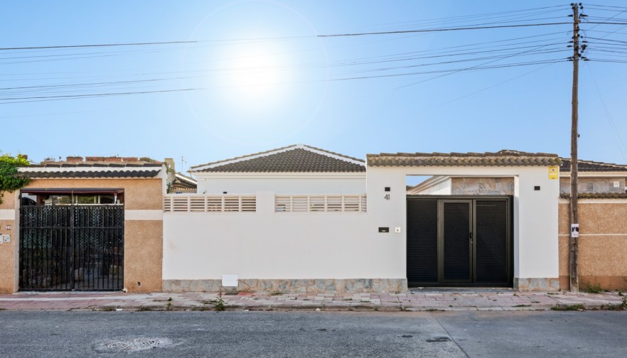 Pre-owned - Villa - Torrevieja - El chaparral