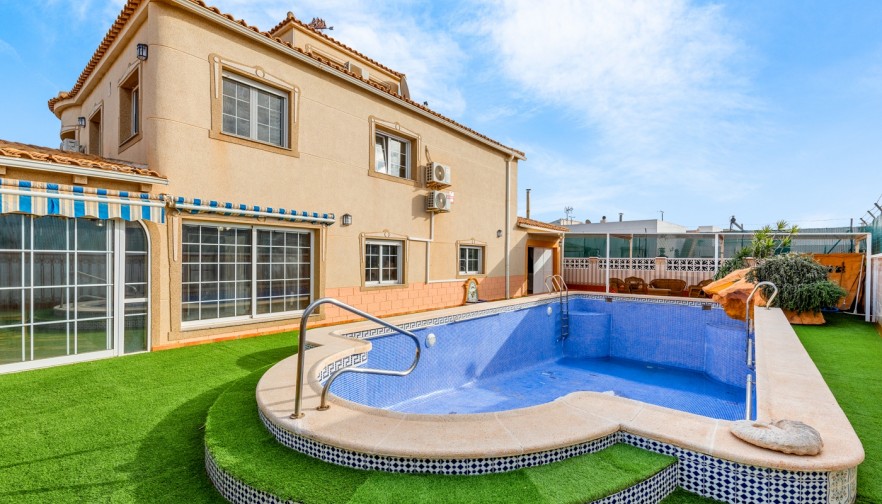 Reventa - Chalet - Torrevieja