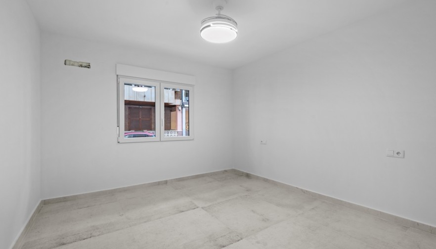 Rynek wtórny - Apartment - Torrevieja - Playa del Acequión