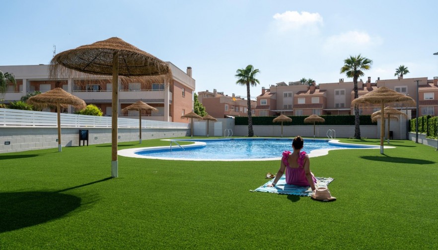 Rynek pierwotny - Dom z podpiwniczeniem - Gran Alacant - Centro comercial ga