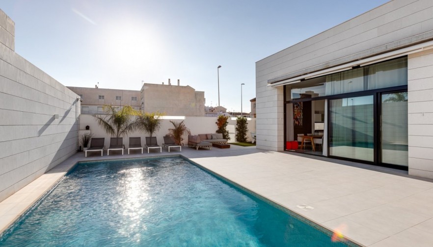 Rynek pierwotny - Willa - Pilar de la Horadada - pueblo